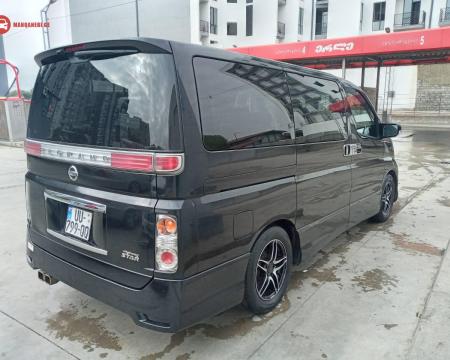 NISSAN Elgrand