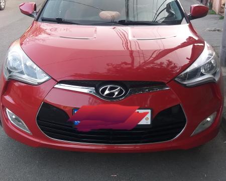 HYUNDAI Veloster