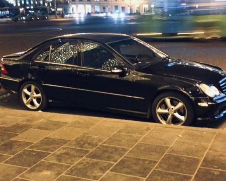 MERCEDES-BENZ C 300