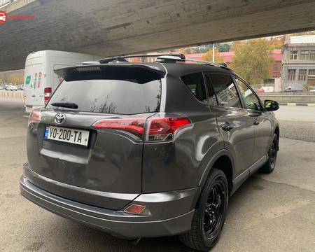 TOYOTA RAV 4