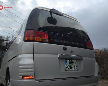NISSAN Elgrand