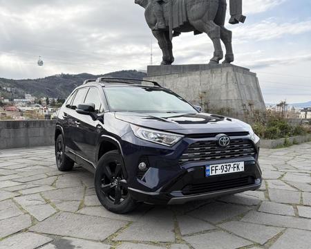 TOYOTA Highlander