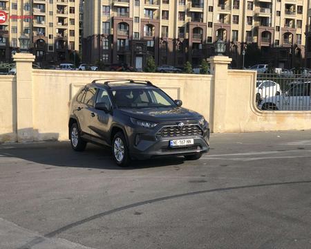 TOYOTA RAV 4