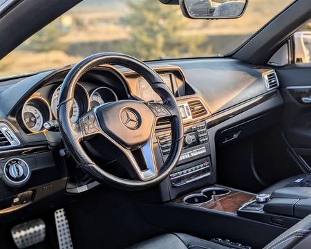MERCEDES-BENZ E 350