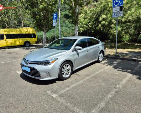 TOYOTA Avalon