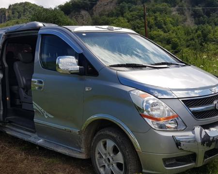 HYUNDAI H1