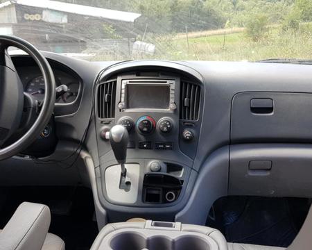 HYUNDAI H1