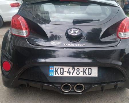 HYUNDAI Veloster