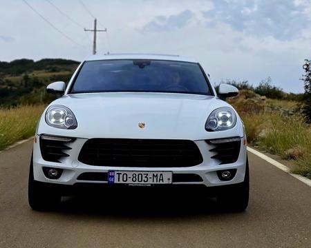 PORSCHE macan