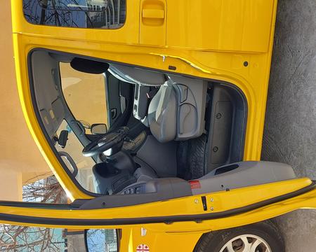 HYUNDAI H1