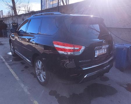 NISSAN Pathfinder