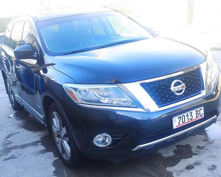 NISSAN Pathfinder