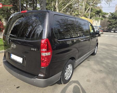 HYUNDAI H1