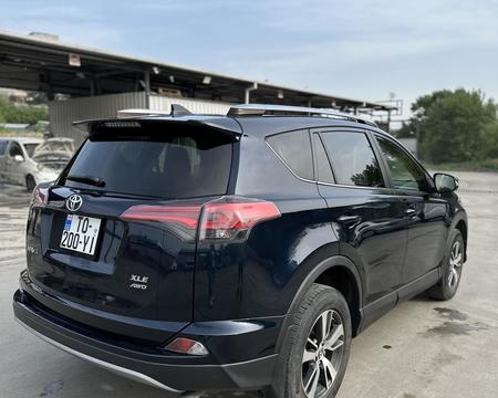 TOYOTA RAV 4