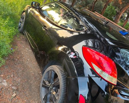 HYUNDAI Veloster
