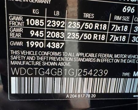 MERCEDES-BENZ GLA 250