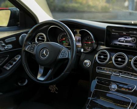 MERCEDES-BENZ C 300