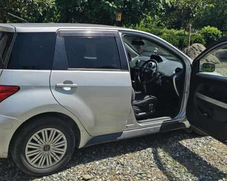 TOYOTA Ist