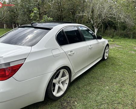 BMW 550