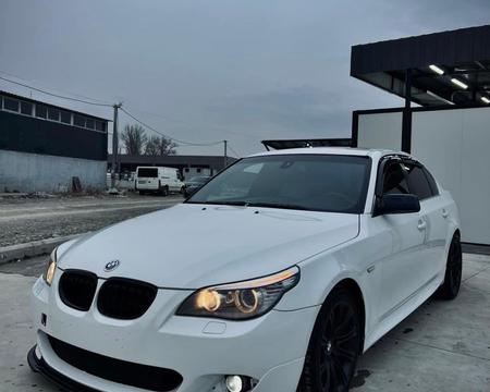 BMW 528
