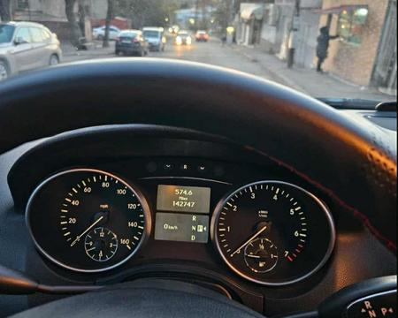 MERCEDES-BENZ ML 350