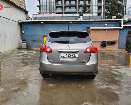 NISSAN Rogue