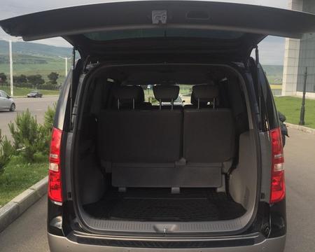 HYUNDAI H1