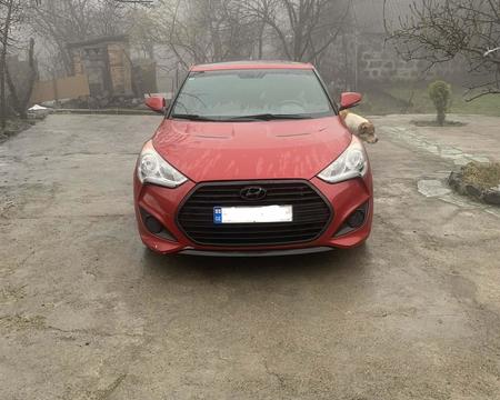 HYUNDAI Veloster
