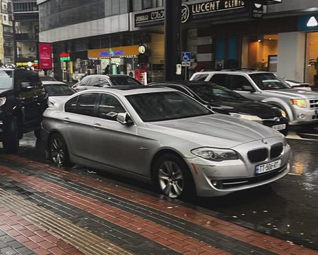 BMW 528
