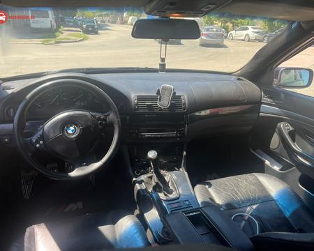BMW 528