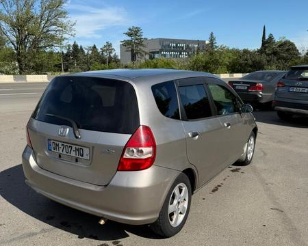 HONDA FIT