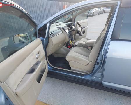 NISSAN Tiida