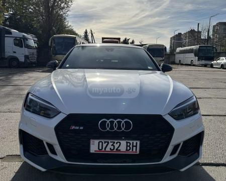AUDI RS5