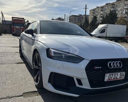 AUDI RS5
