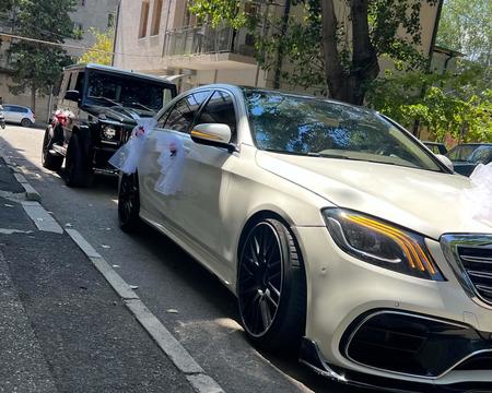 MERCEDES-BENZ S 560