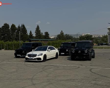 MERCEDES-BENZ S 560