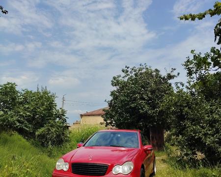 MERCEDES-BENZ C 230